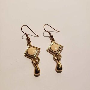 Vintage 80's Gold Tone Drop Enameled Earrings